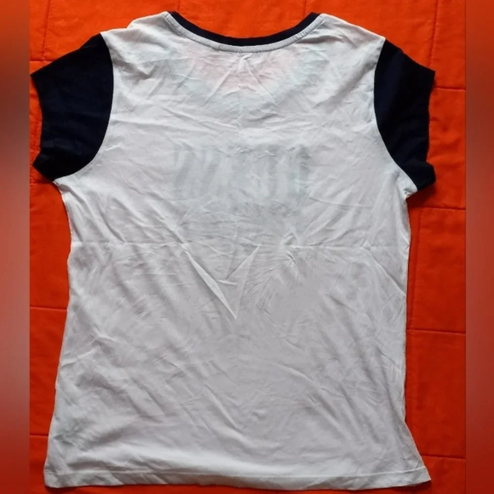 New GUESS Woman’s White Sequins Logo Tee Shirt Top T-shirt Sz XL